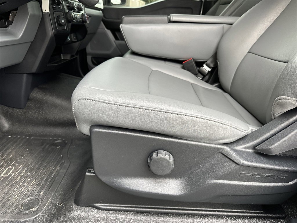 Used 2024 Ford F350 XL w/ XL Chrome Package image 13