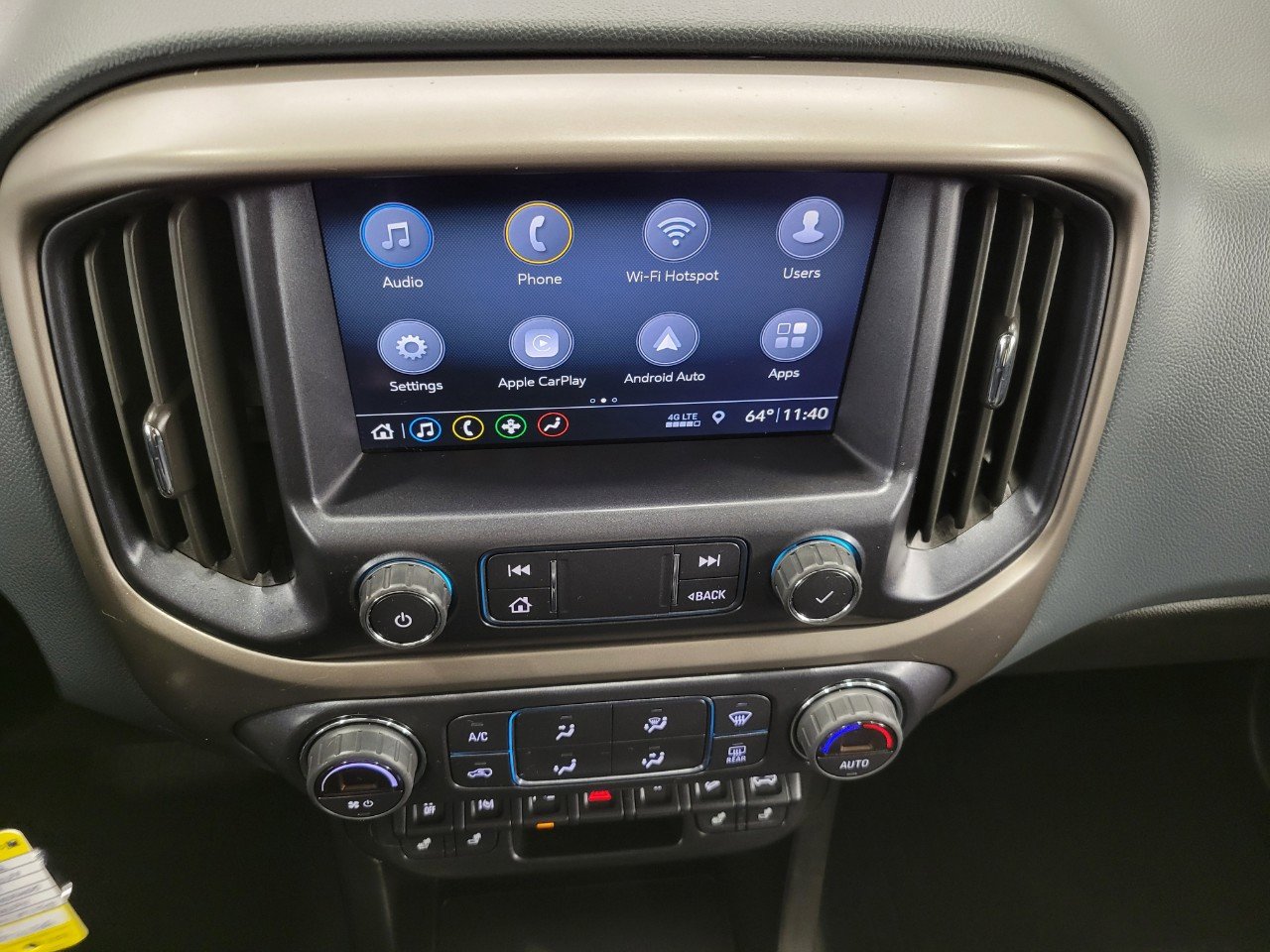 Certified 2022 Chevrolet Colorado Z71 w/ Safety Package AWD/4WD image 7