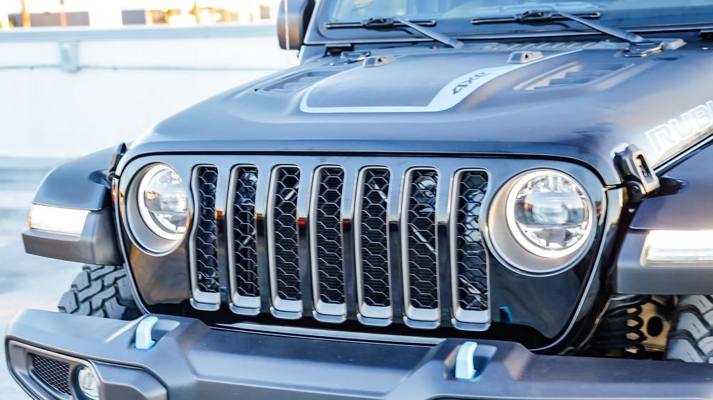 Used 2023 Jeep Wrangler Unlimited Rubicon 4xe image 5