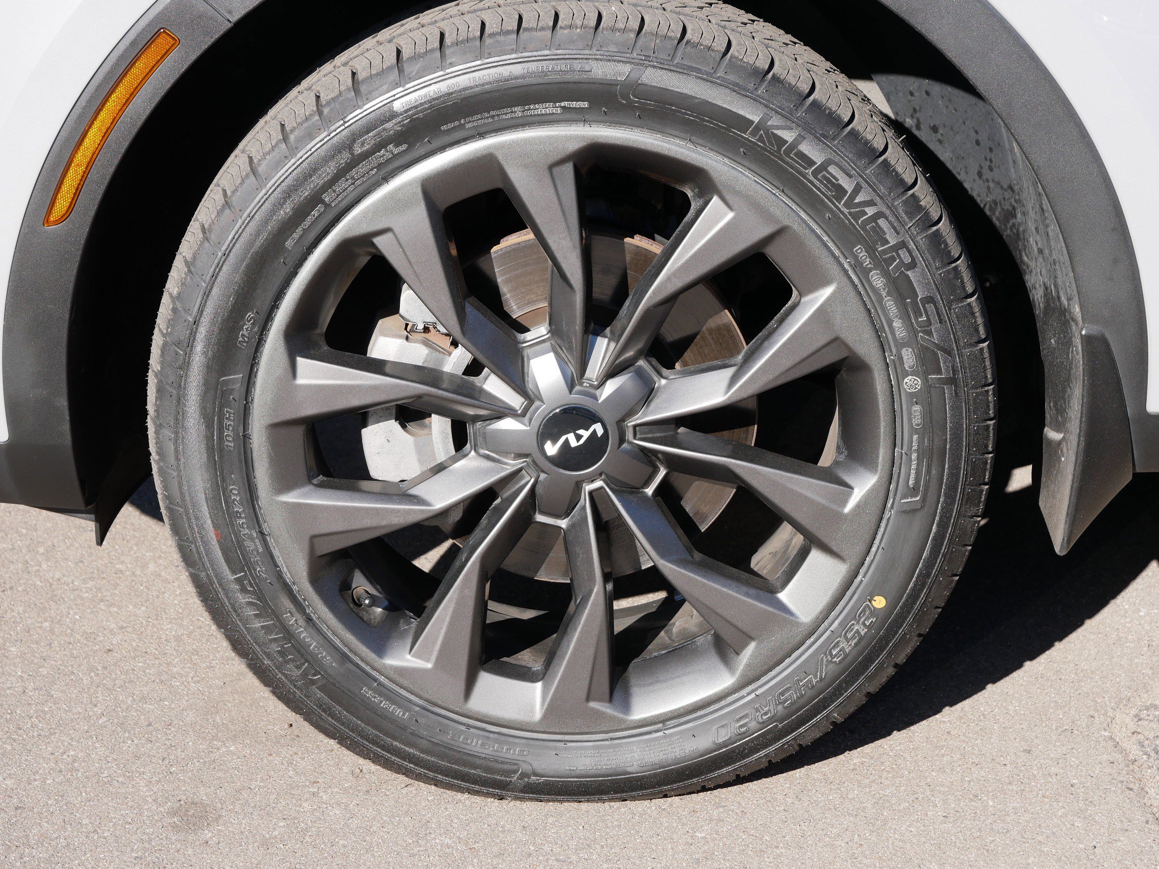 Certified 2022 Kia Sorento X-Line EX image 15