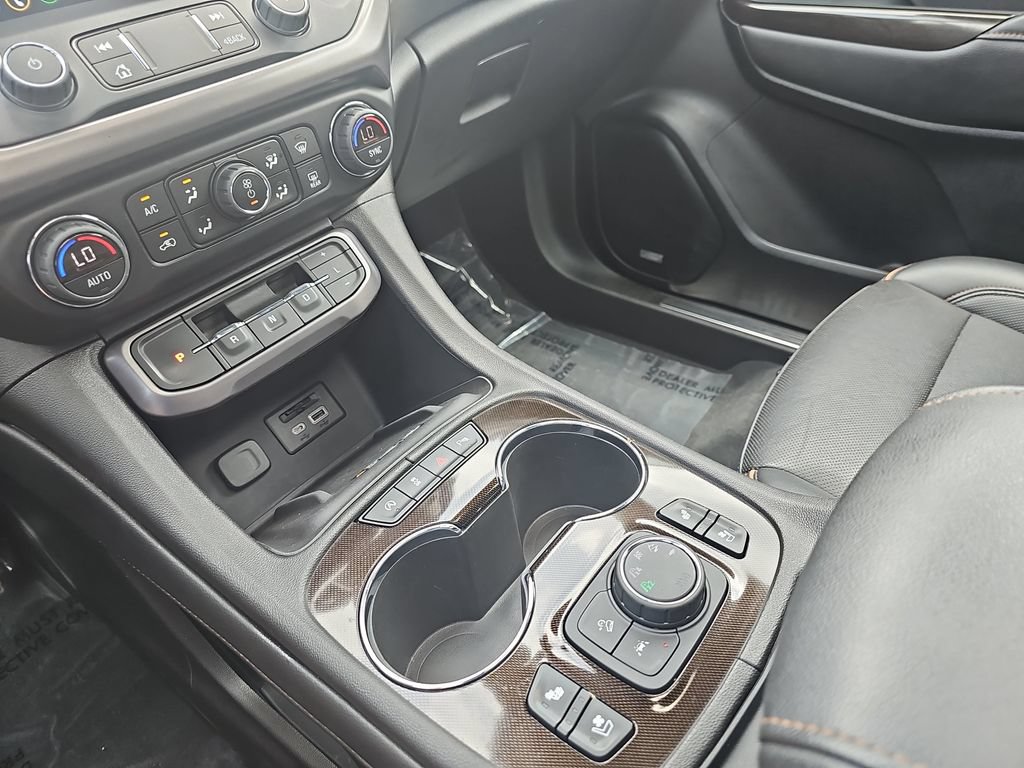 Certified 2023 GMC Acadia AT4 w/ Technology Package AWD/4WD image 27