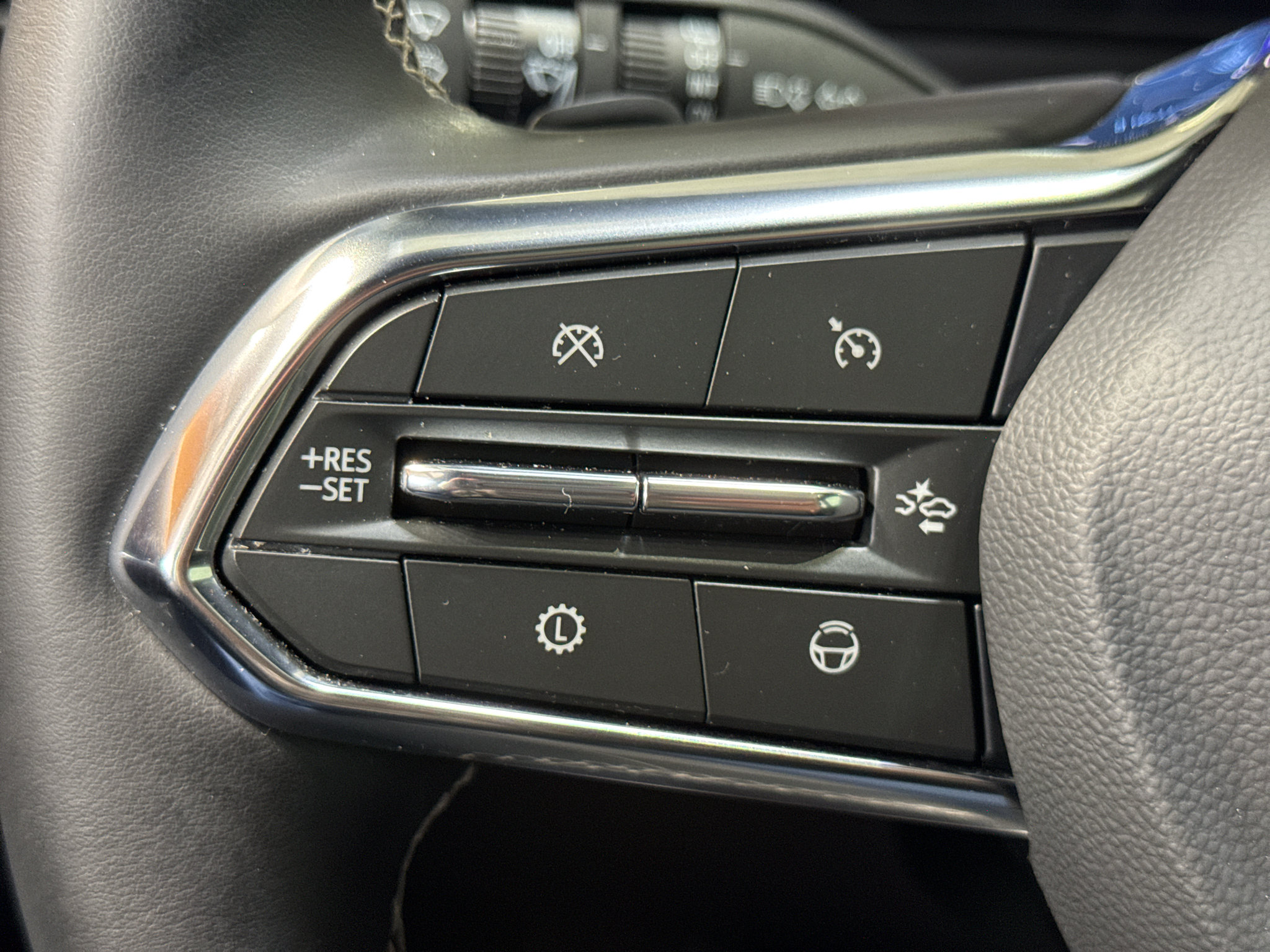 Used 2025 Chevrolet Traverse Z71 w/ Enhanced Driving Package AWD/4WD image 25