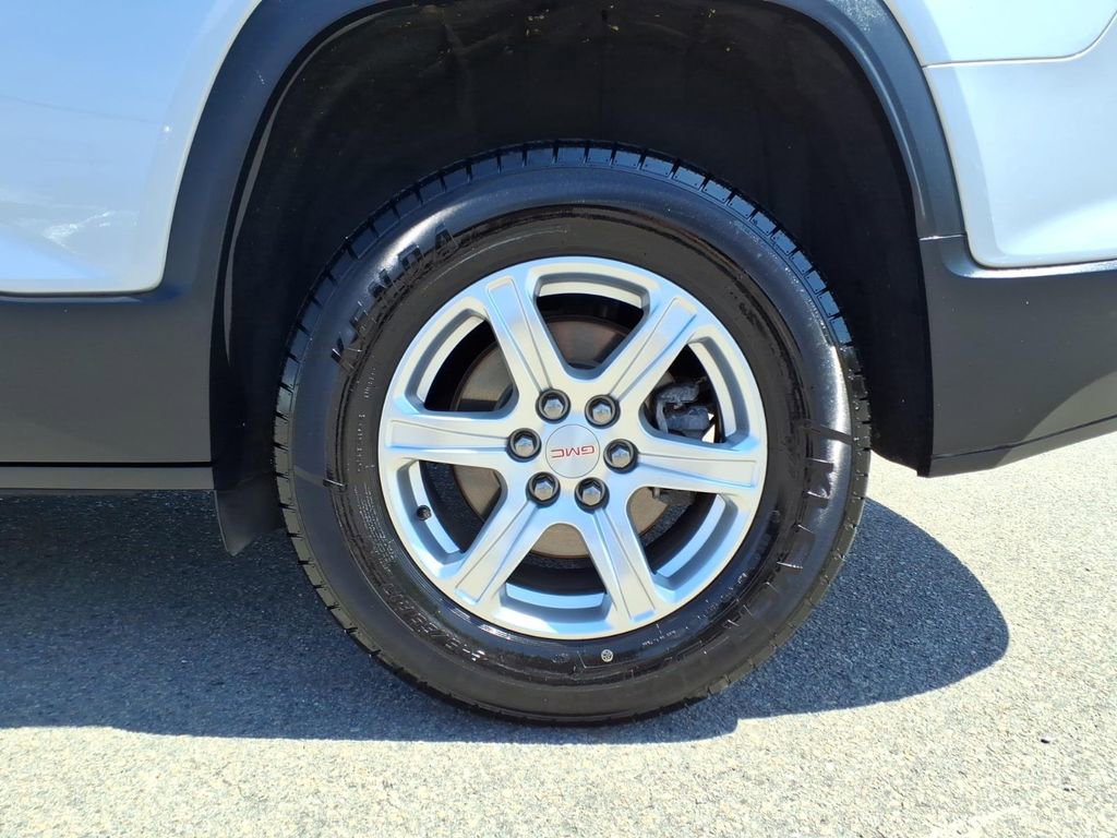 Used 2019 GMC Acadia SLE FWD image 22