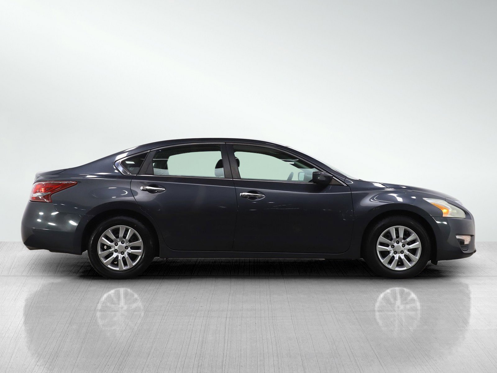 Used 2013 Nissan Altima 2.5 S image 6