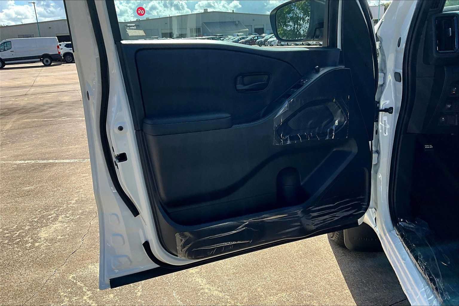 Certified 2026 Nissan Frontier SV RWD image 16