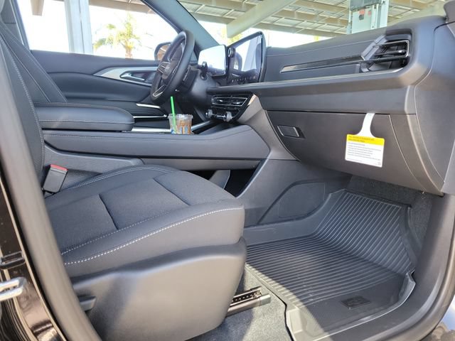 New 2026 Chevrolet Traverse LT w/ Driver Confidence Package AWD/4WD image 17