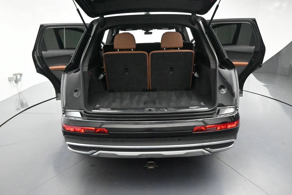 Used 2022 Audi Q7 3.0T Premium Plus w/ Premium Plus Package AWD/4WD image 25