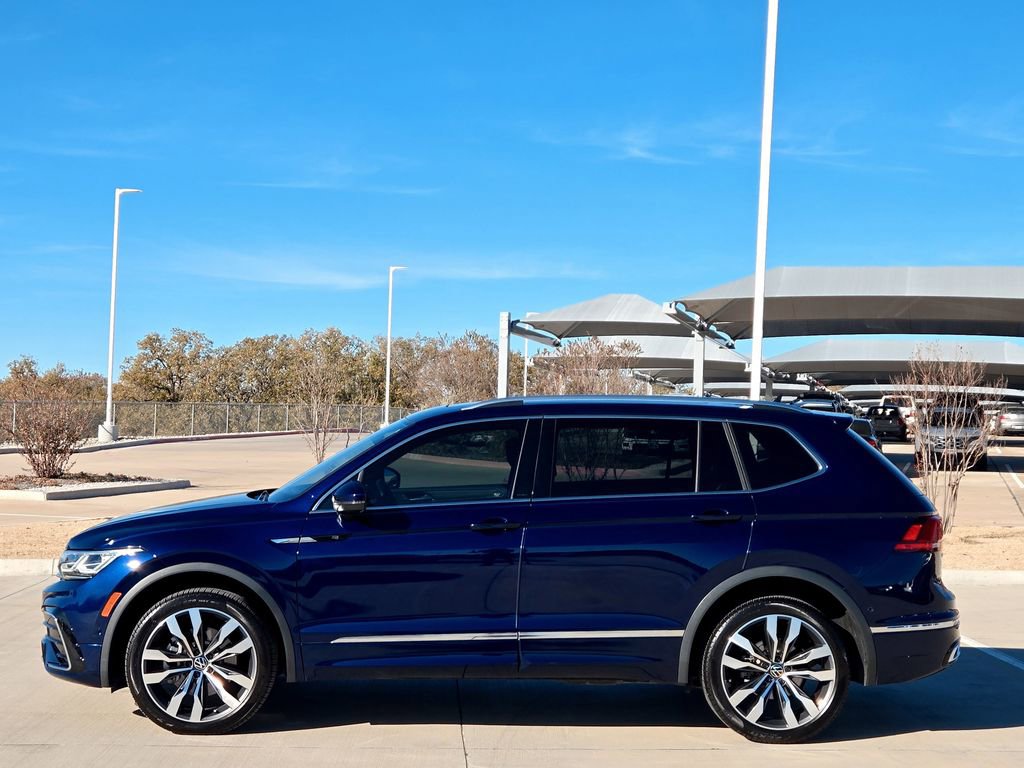 Used 2022 Volkswagen Tiguan SEL R-Line AWD/4WD image 4