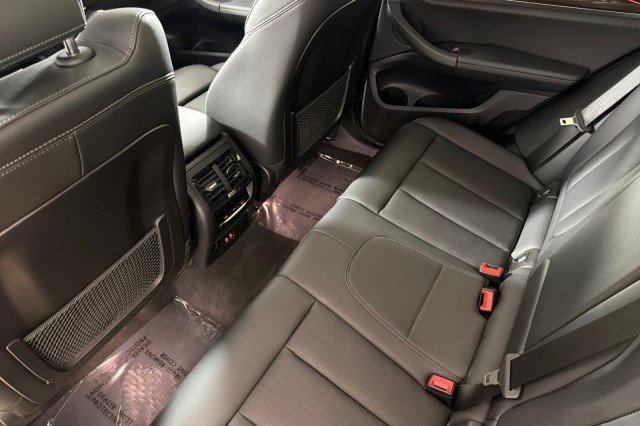 Used 2024 BMW X3 sDrive30i w/ Convenience Package RWD image 11