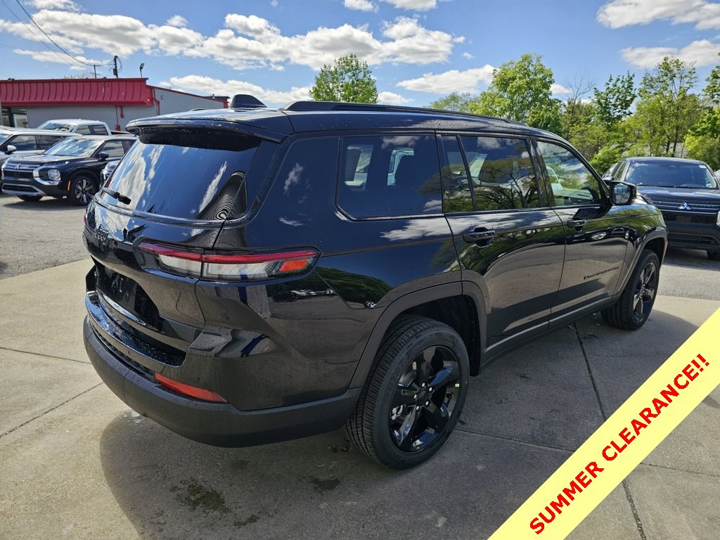 New 2025 Jeep Grand Cherokee L Altitude image 4