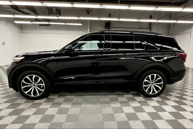 Used 2023 Ford Explorer ST-Line w/ Class IV Trailer Tow Package image 14