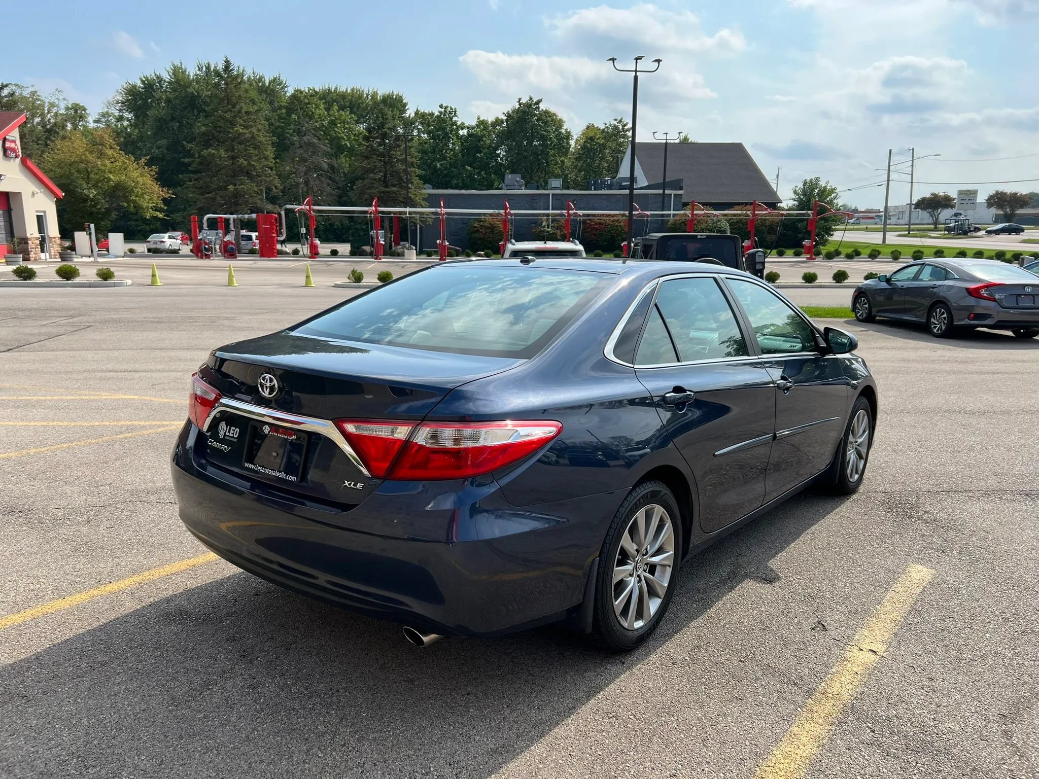 Used 2016 Toyota Camry XLE w/ Protection Package (Q2) FWD image 5