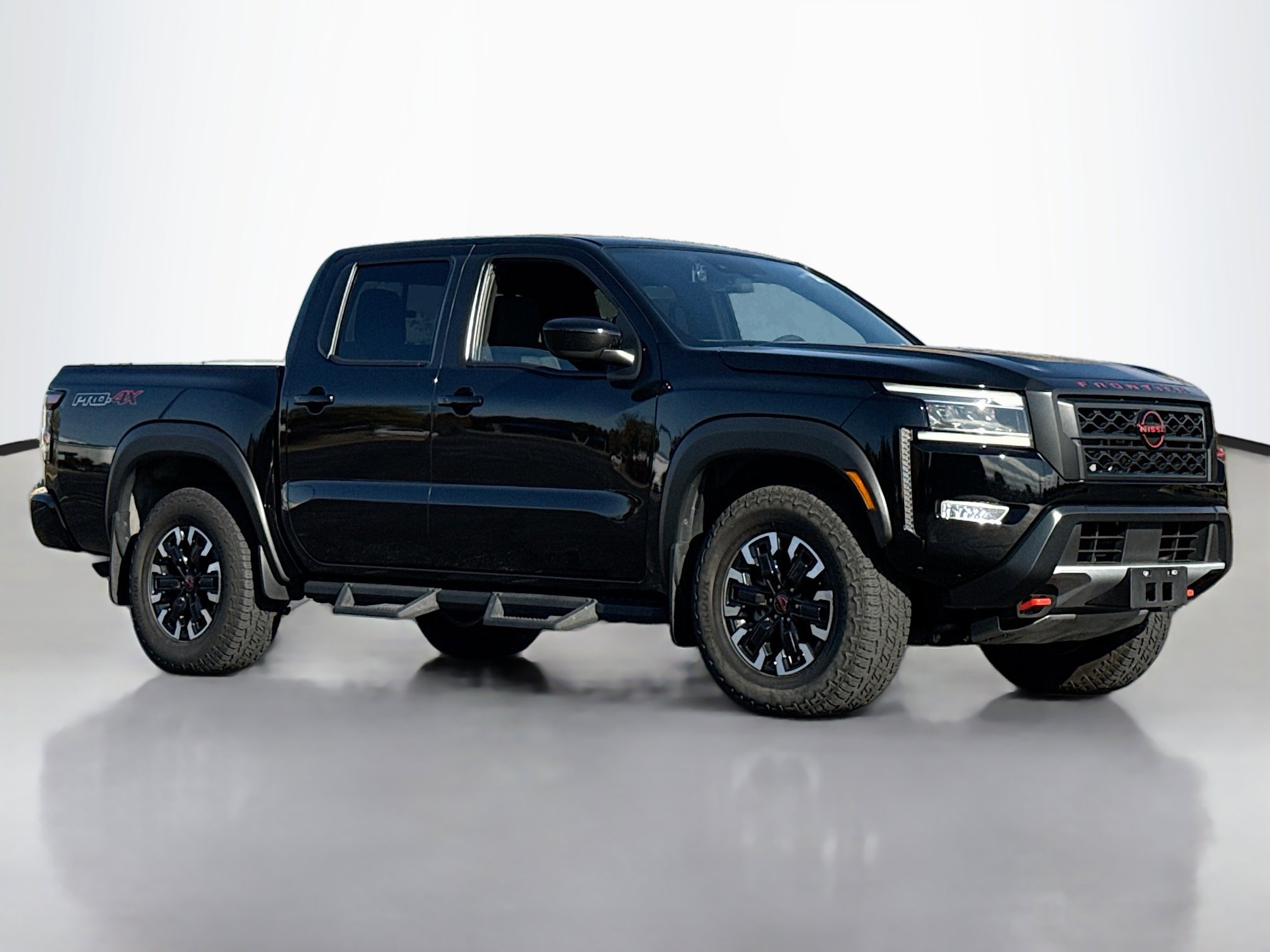 Used 2022 Nissan Frontier PRO-4X w/ Technology Package