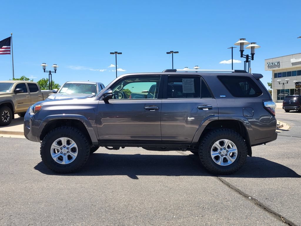 Used 2021 Toyota 4Runner SR5 Premium w/ Moonroof Package AWD/4WD image 7