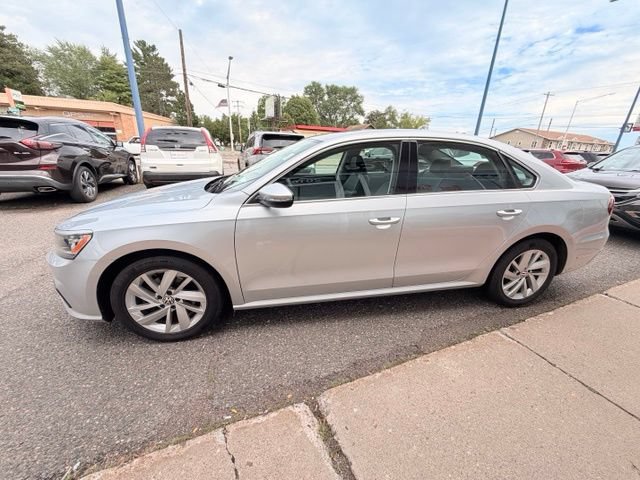 Used 2018 Volkswagen Passat 2.0T SE w/ SE Lighting Package FWD image 4