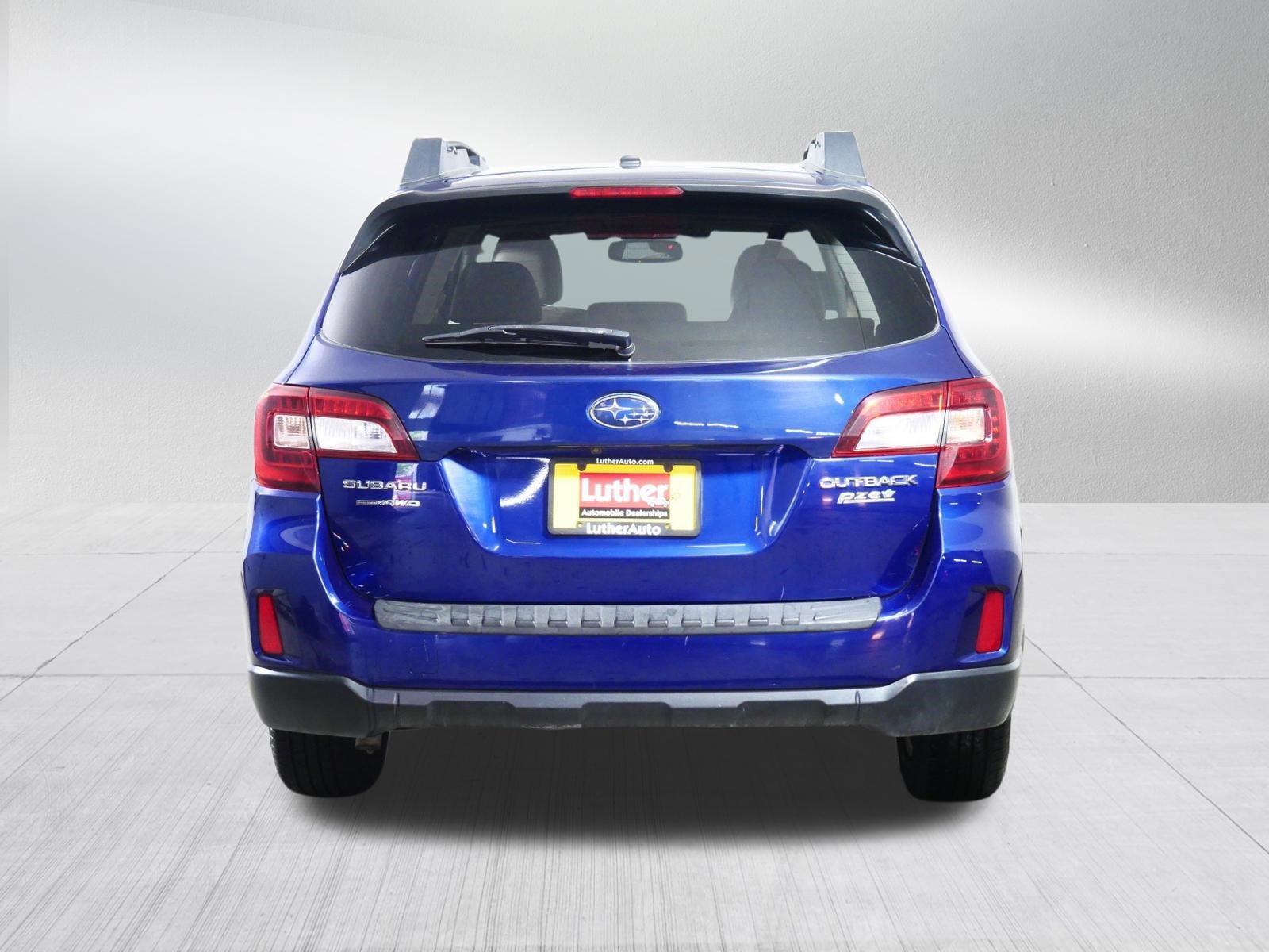 Used 2015 Subaru Outback 2.5i Limited AWD/4WD image 6