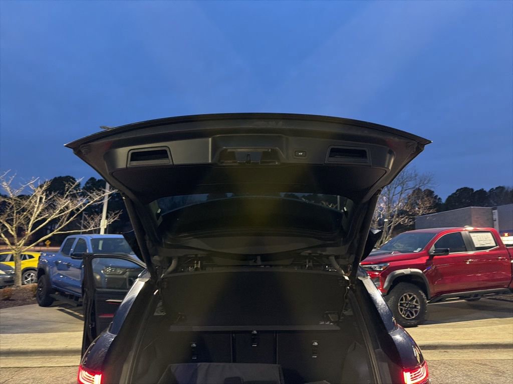 Used 2022 Land Rover Range Rover Evoque SE image 13