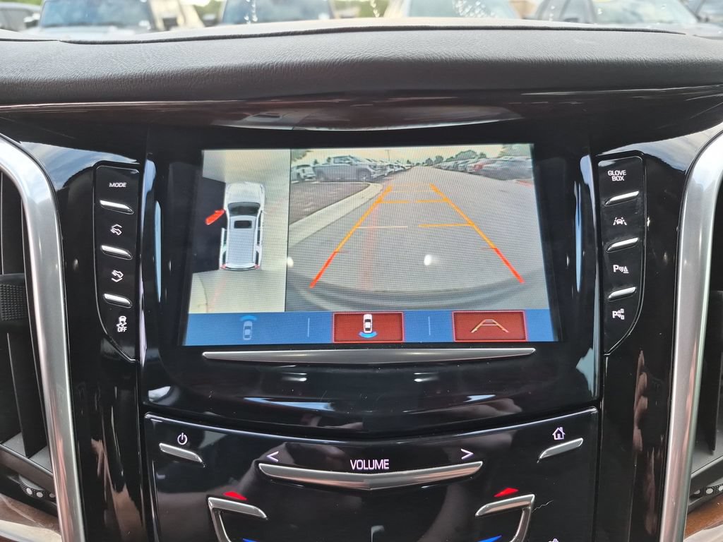 Used 2020 Cadillac Escalade Premium Luxury RWD image 30