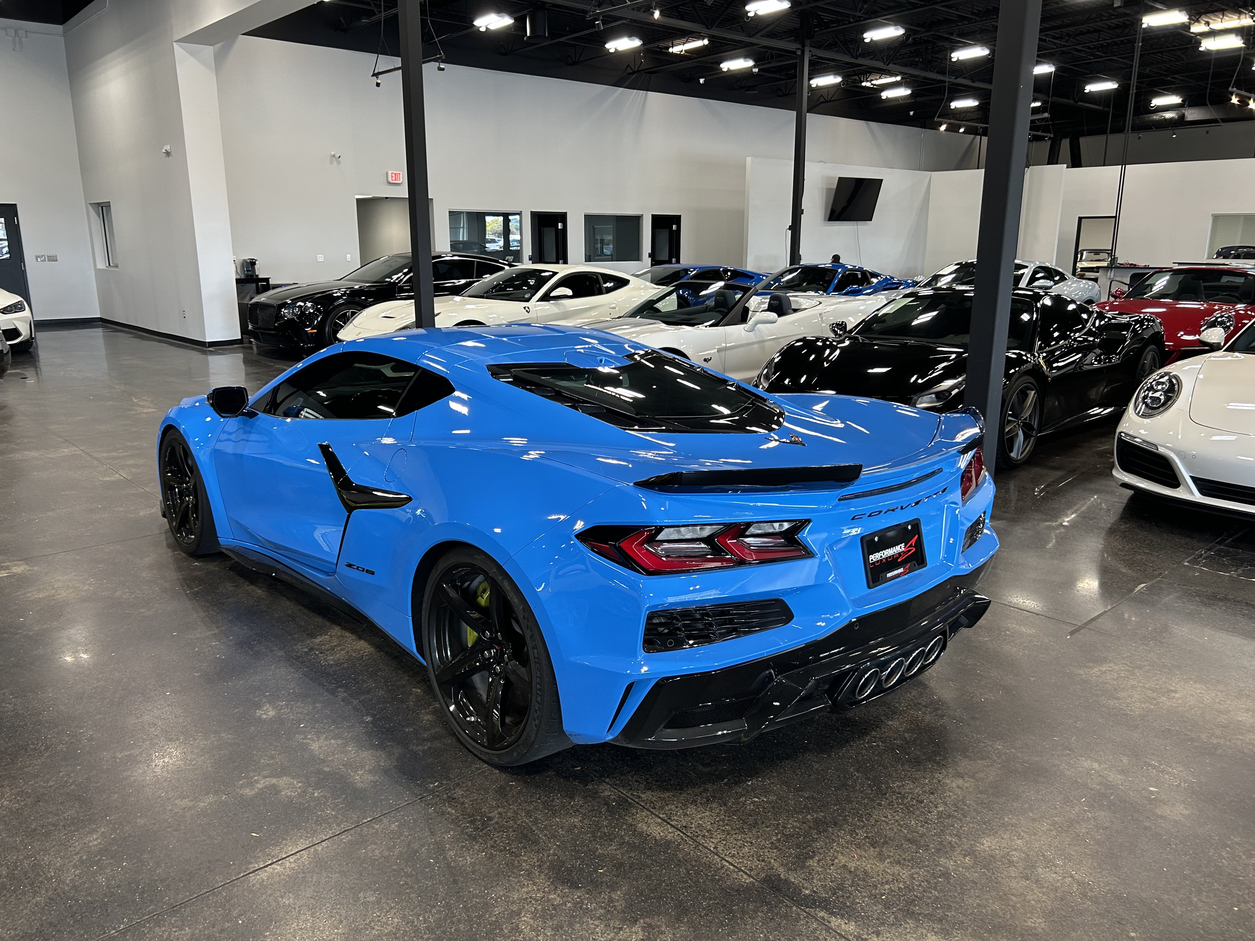 Used 2024 Chevrolet Corvette Z06 RWD image 5