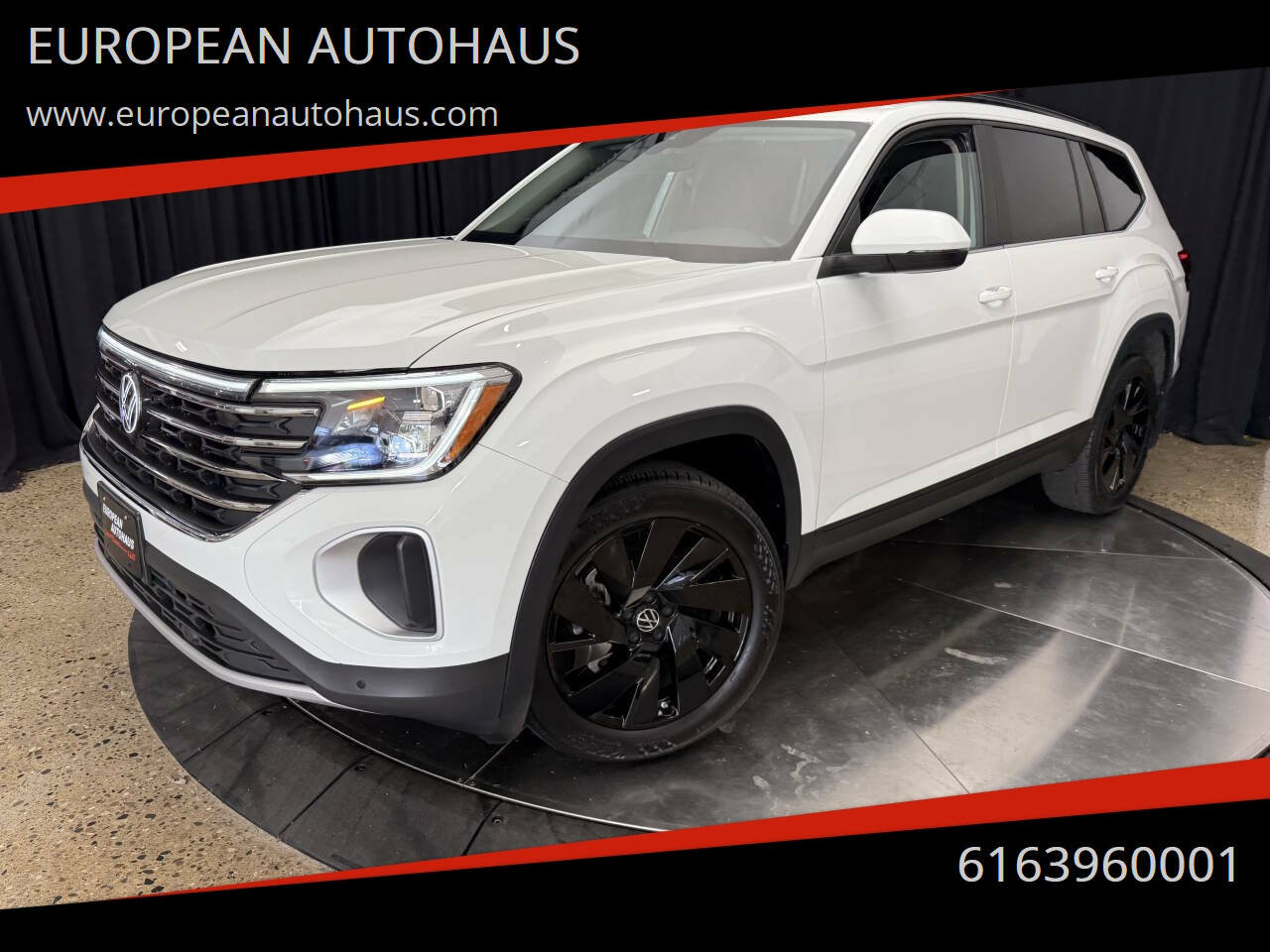 Used 2024 Volkswagen Atlas SE w/ Panoramic Sunroof Package
