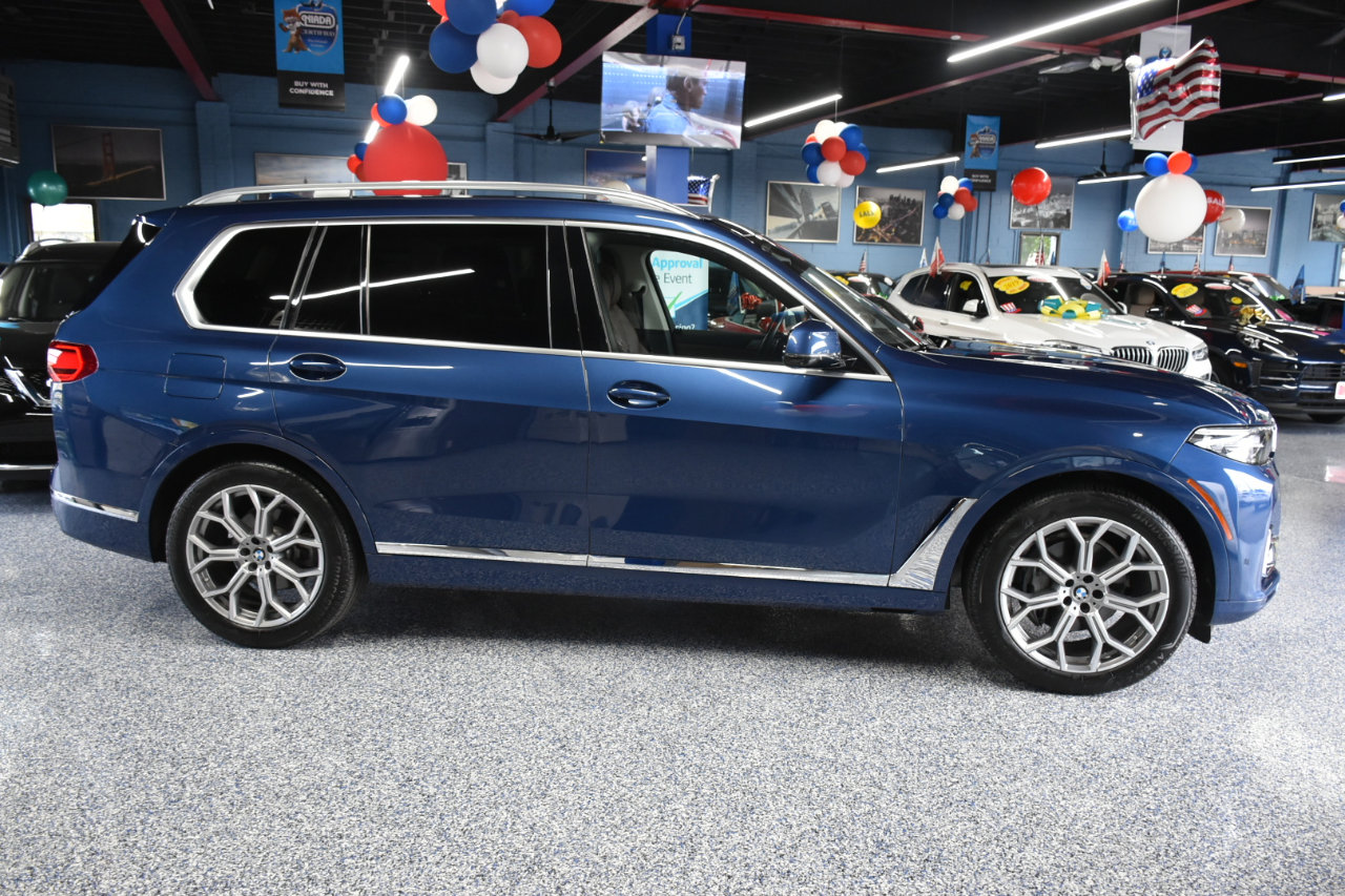 Used 2020 BMW X7 xDrive40i w/ Premium Package image 3