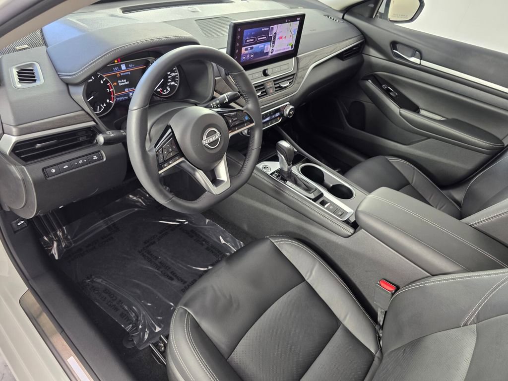 Used 2024 Nissan Altima 2.5 SL FWD image 11