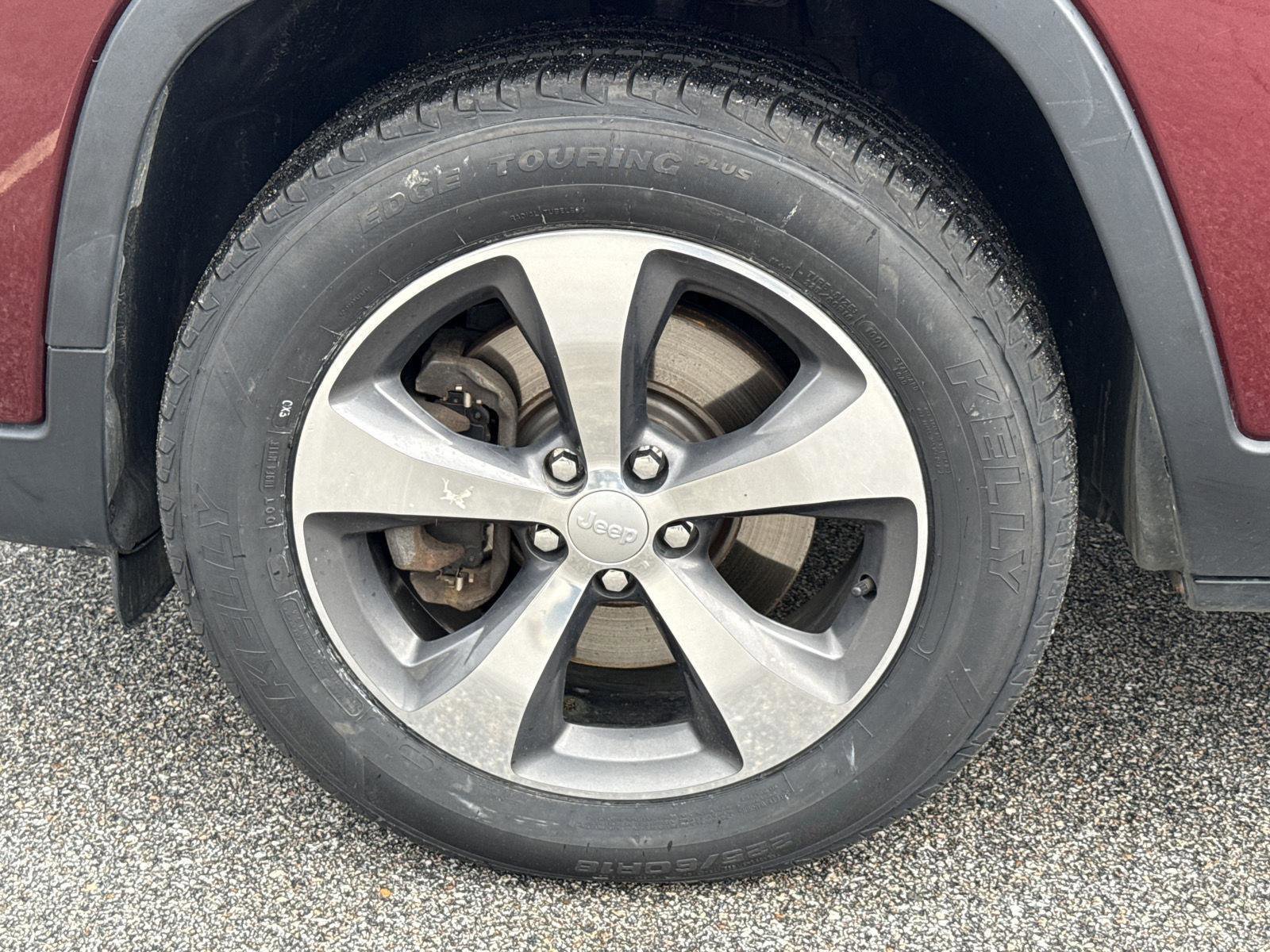Used 2019 Jeep Cherokee Limited AWD/4WD image 10