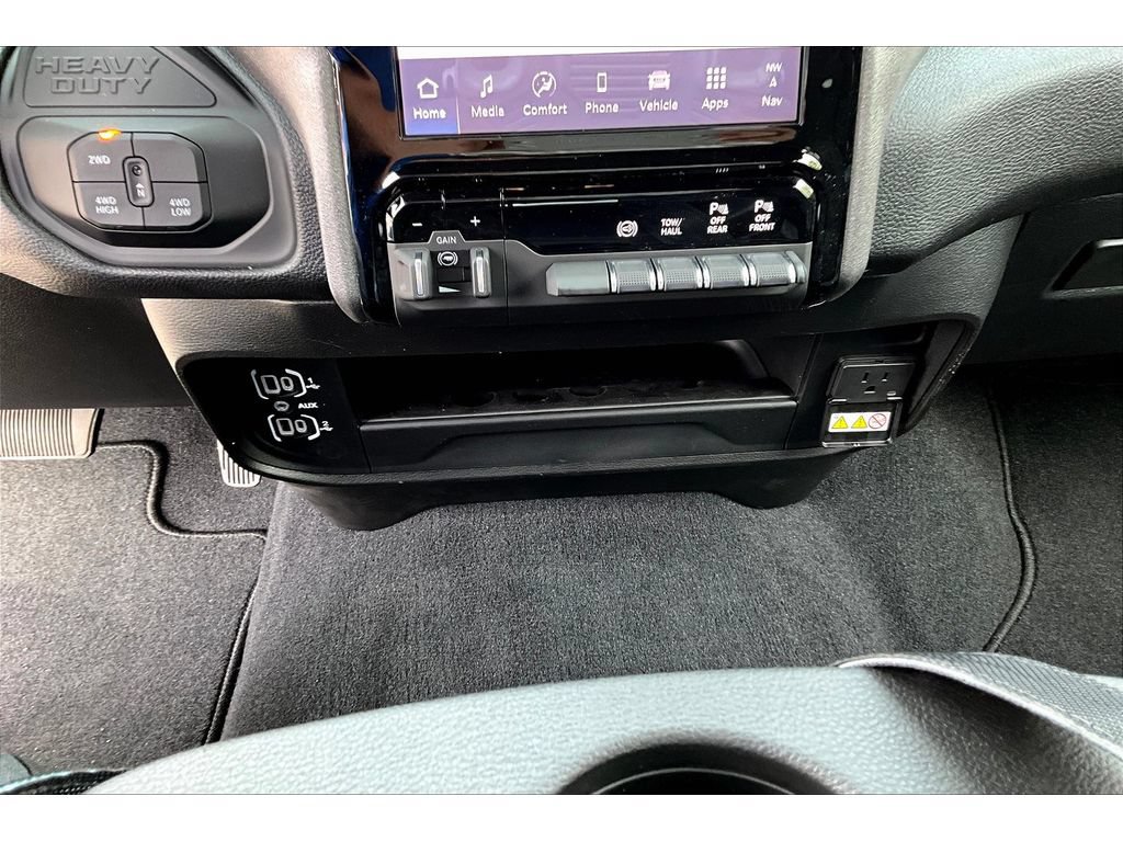 New 2026 RAM 3500 Tradesman AWD/4WD image 16