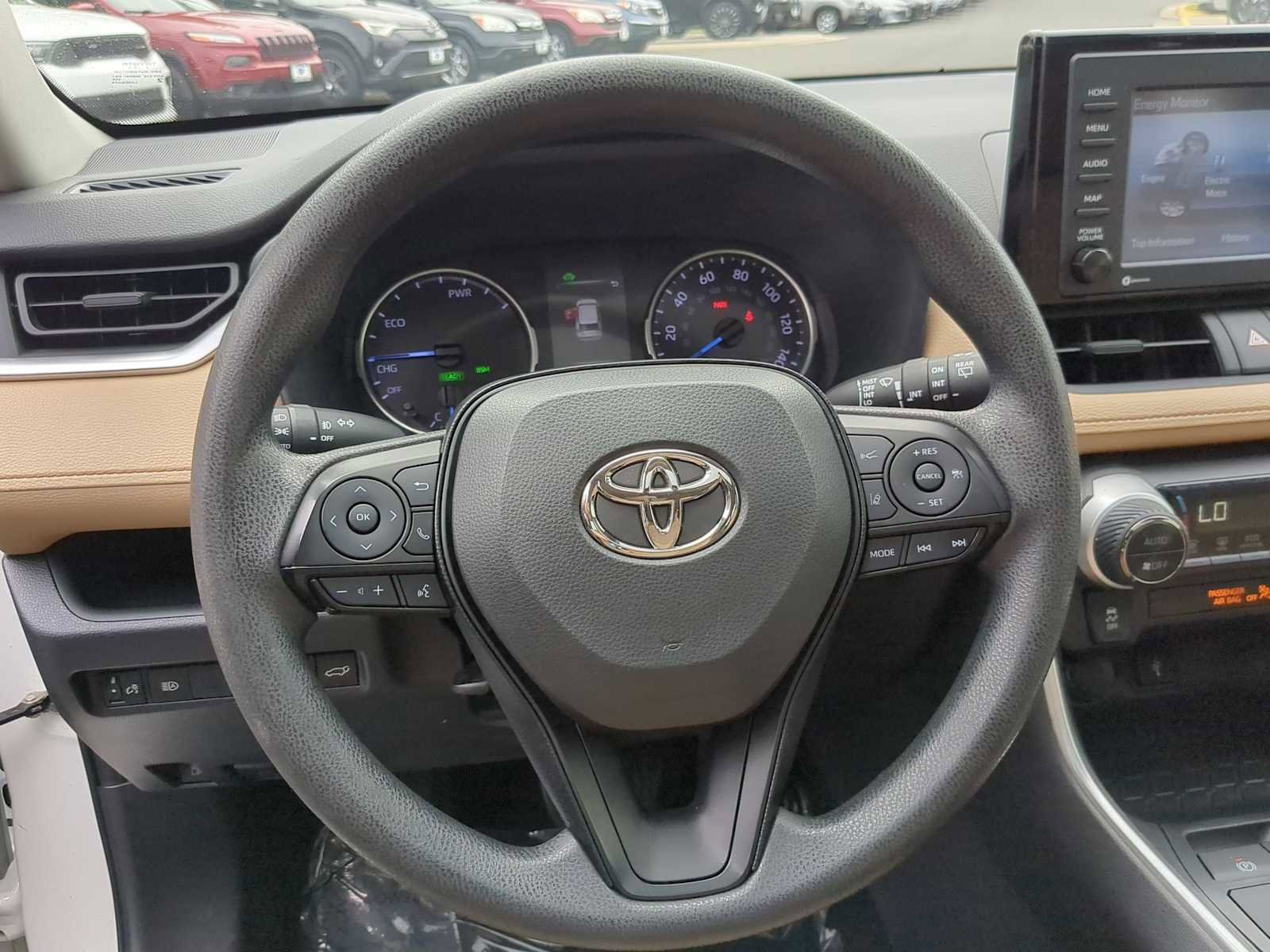 Used 2020 Toyota RAV4 XLE image 25