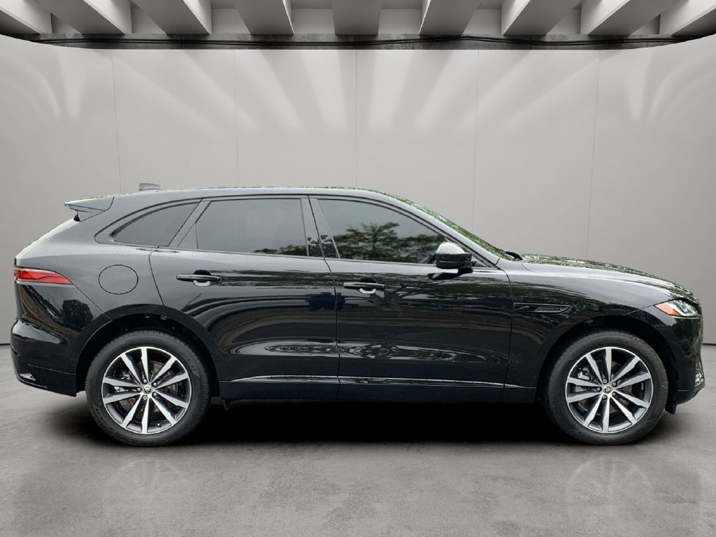 Used 2025 Jaguar F-PACE R-Dynamic S AWD/4WD image 6