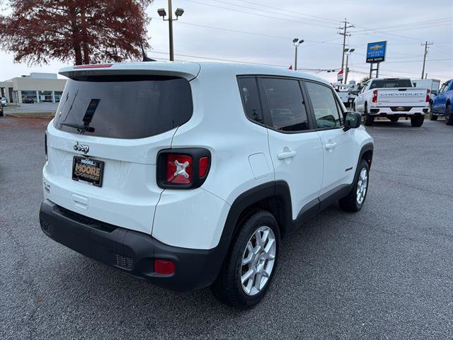 Used 2023 Jeep Renegade Latitude AWD/4WD image 7