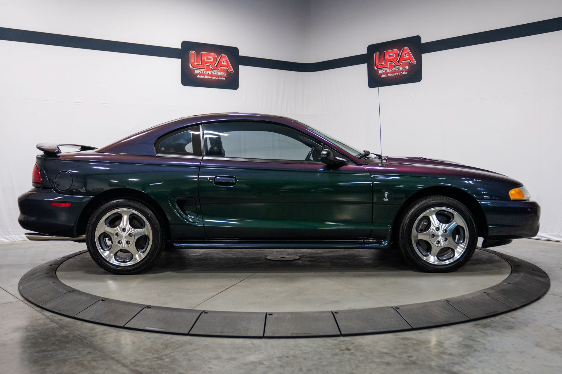 Used 1996 Ford Mustang Cobra RWD image 3