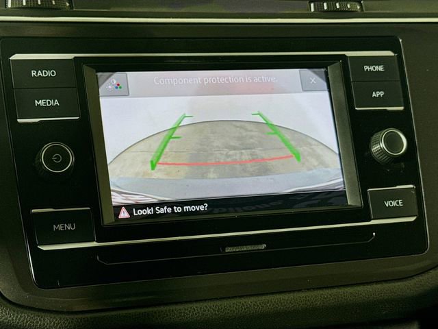 Used 2021 Volkswagen Tiguan S image 11