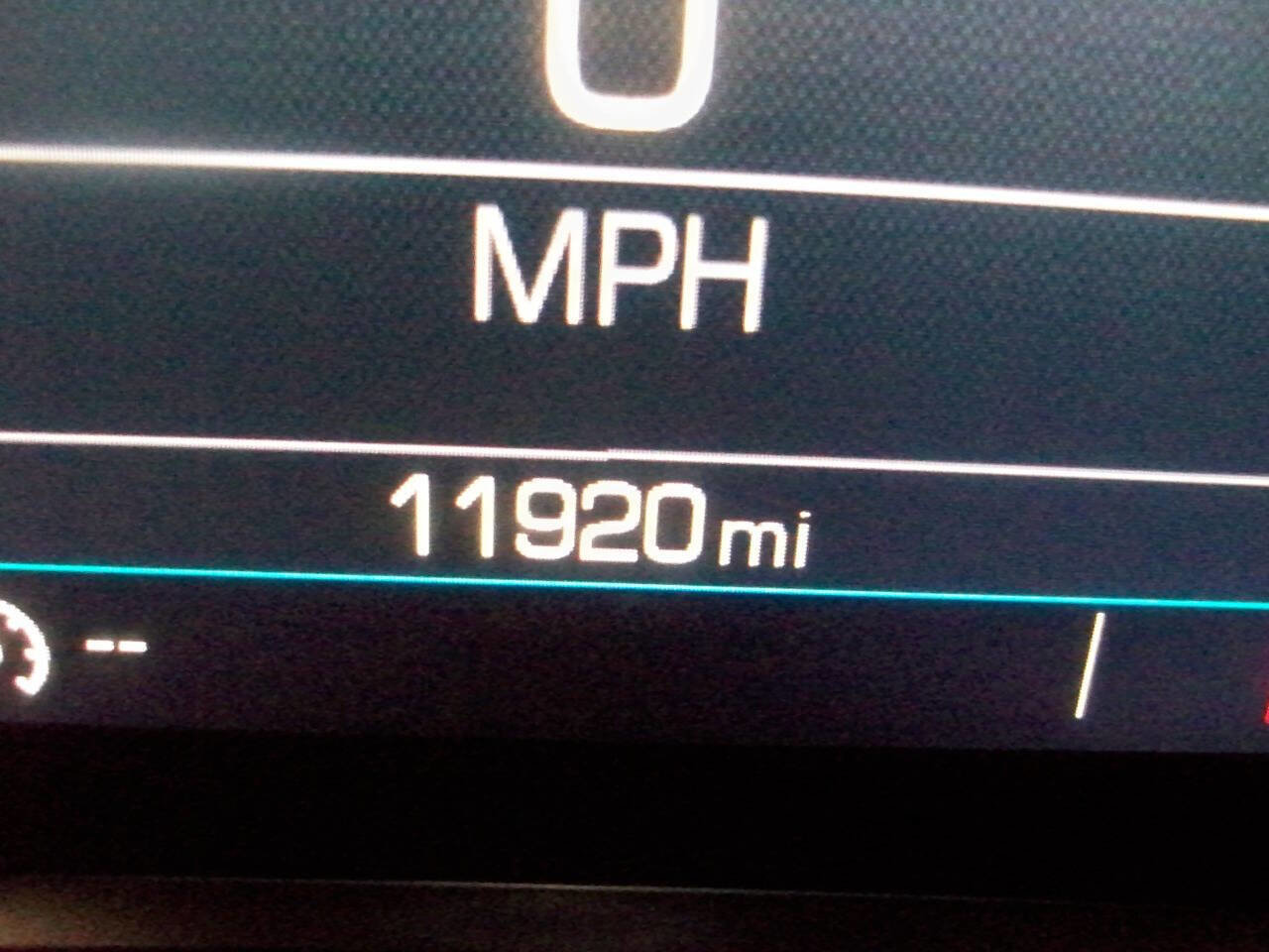 Used 2023 GMC Acadia SLE w/ Driver Convenience Package image 6