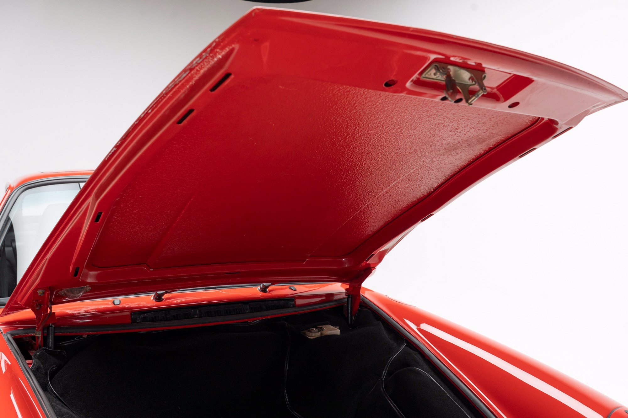 Used 1987 Porsche 911 Carrera RWD image 32