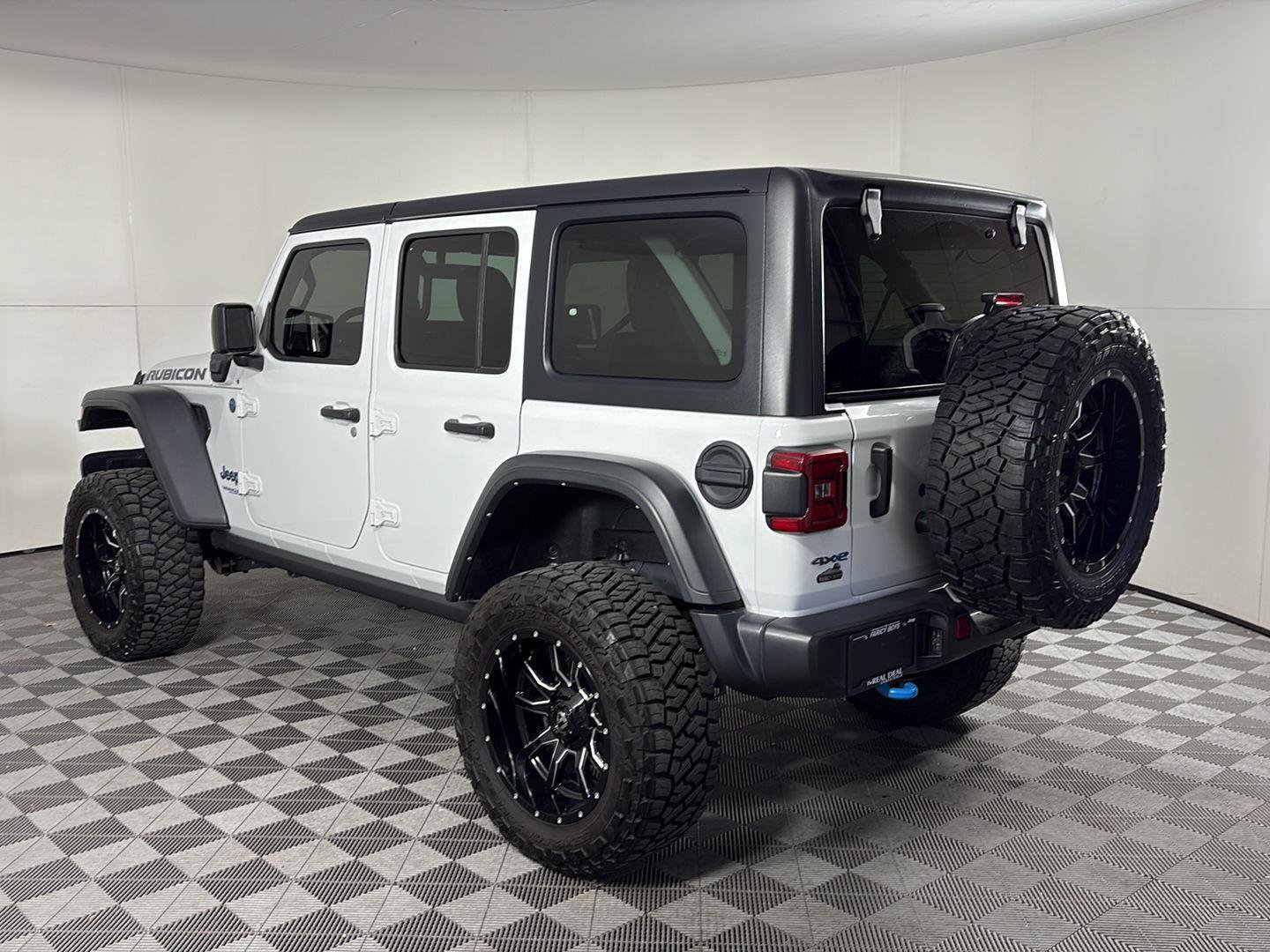 Used 2021 Jeep Wrangler Unlimited Rubicon 4xe w/ Cold Weather Group image 7