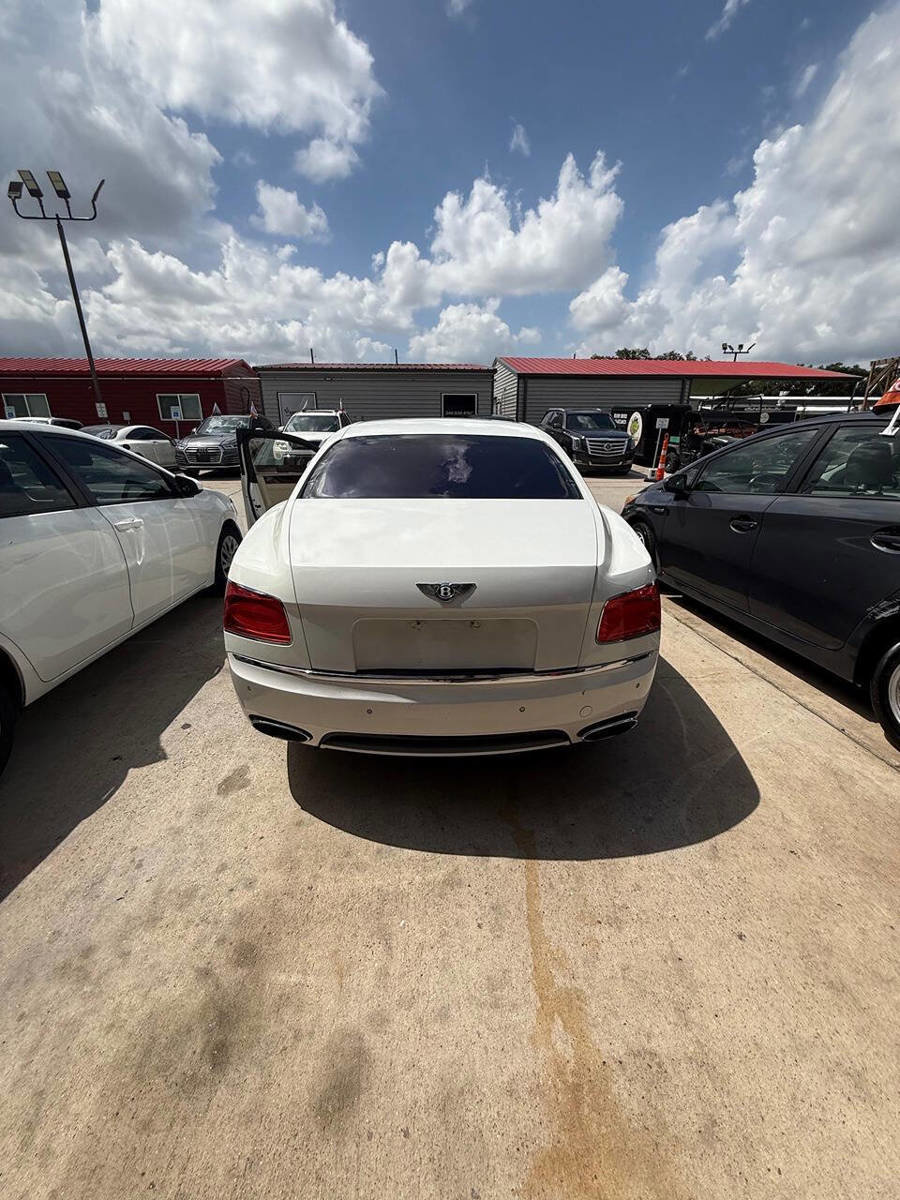 Used 2015 Bentley Flying Spur W12 image 17