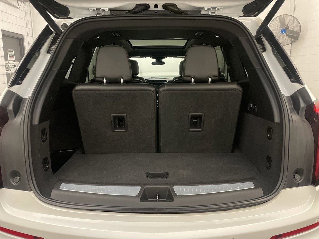 Used 2020 Cadillac XT6 Premium Luxury image 20