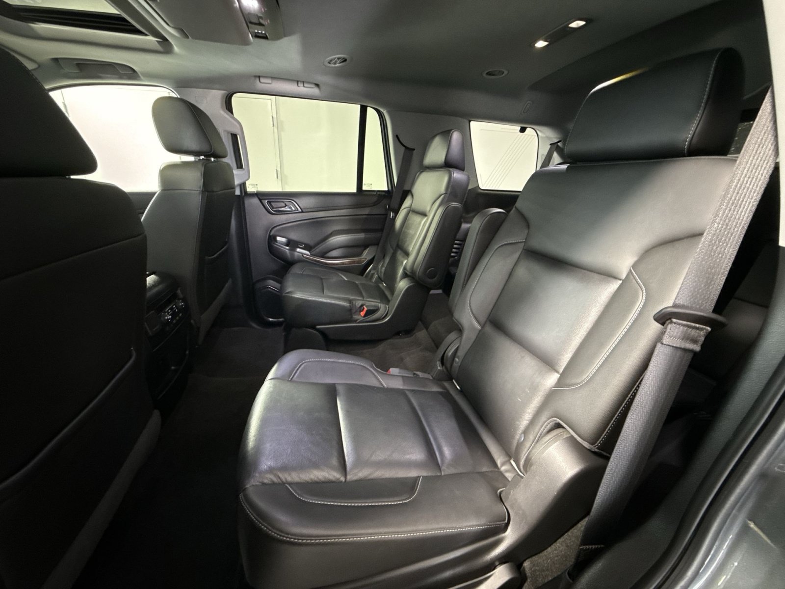 Used 2018 Chevrolet Tahoe LT w/ LT Signature Package AWD/4WD image 26