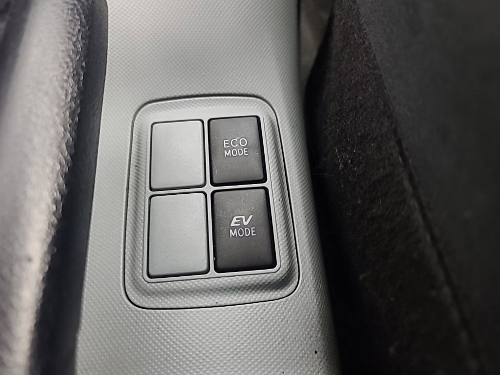 Used 2014 Toyota Prius C Two image 36