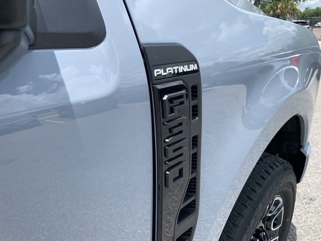 New 2025 Ford F350 Platinum w/ FX4 Off-Road Package image 12