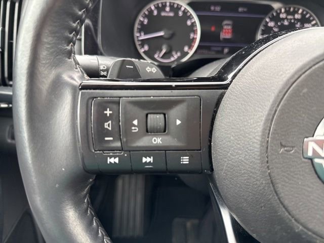 Used 2025 Nissan Pathfinder SL FWD image 30