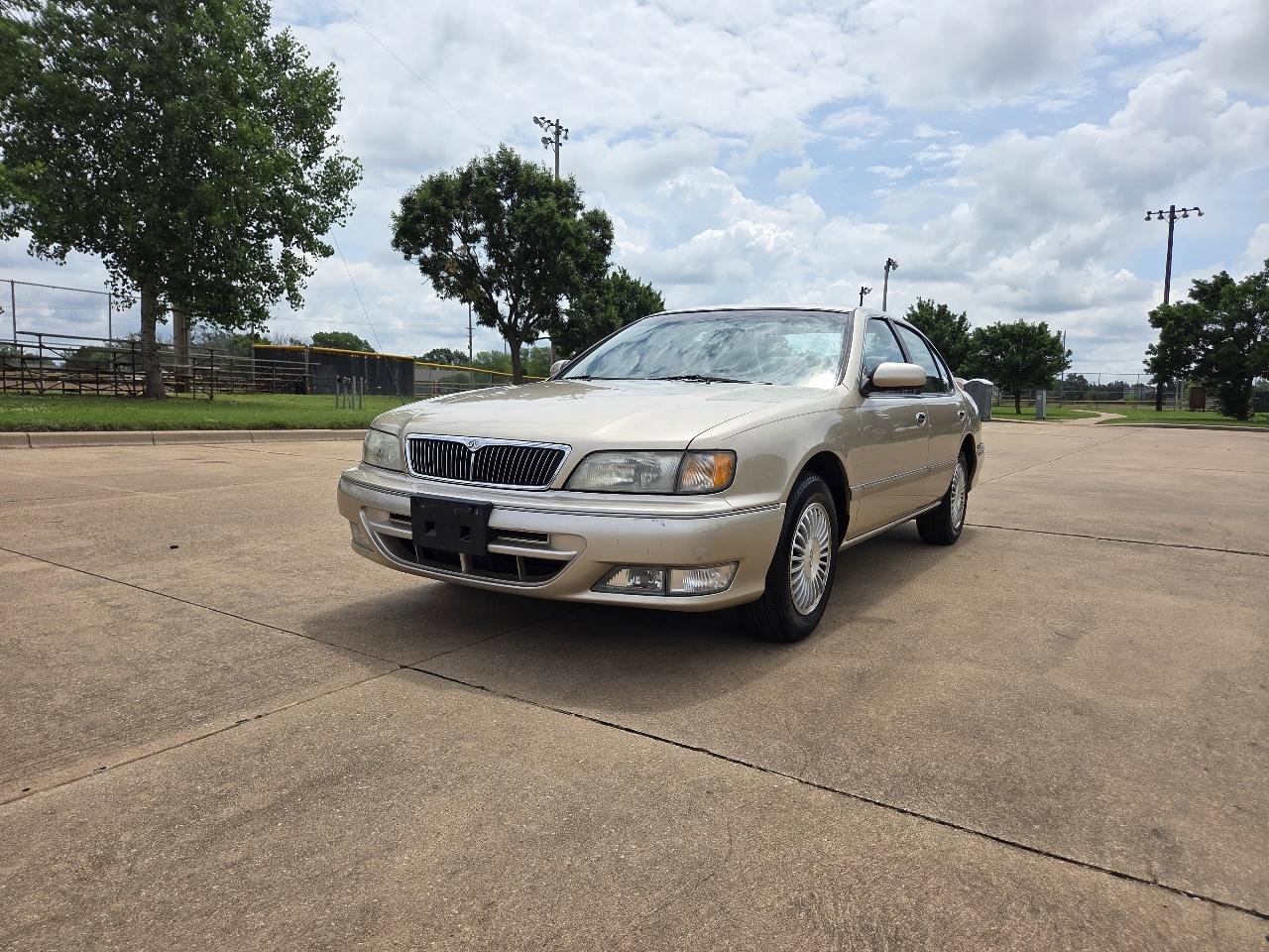 Used 1997 INFINITI I30 FWD image 4