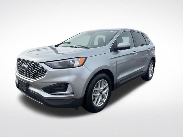 Used 2024 Ford Edge SEL image 2