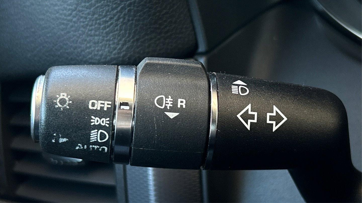 Used 2016 Jaguar XF R-Sport image 36