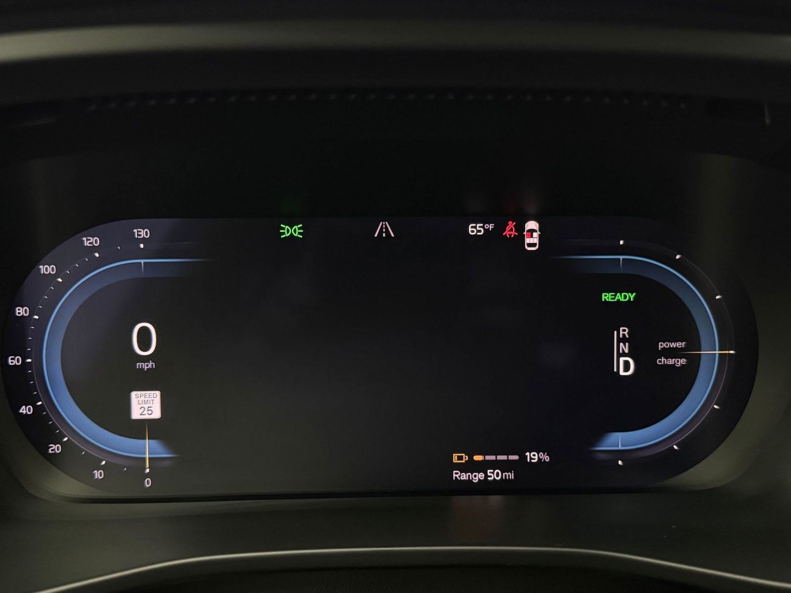 Used 2024 Volvo XC40 Recharge Ultimate w/ Protection Package Premier image 17