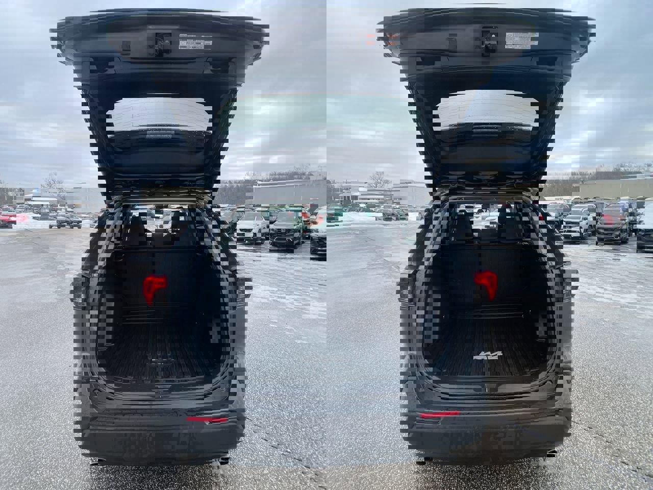 Used 2020 Toyota RAV4 XLE image 26