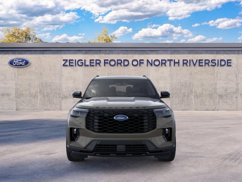 New 2026 Ford Explorer ST-Line w/ ST-Line Street Pack AWD/4WD image 6