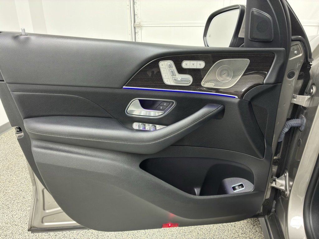 Used 2022 Mercedes-Benz GLS 450 4MATIC image 18