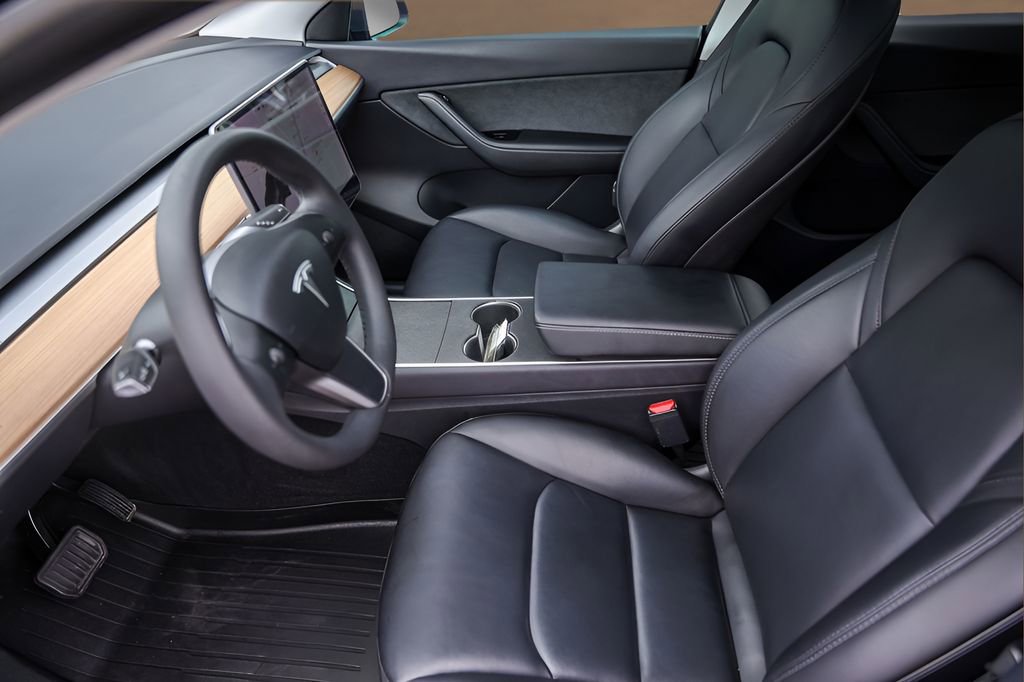 Used 2020 Tesla Model Y Long Range AWD/4WD image 9